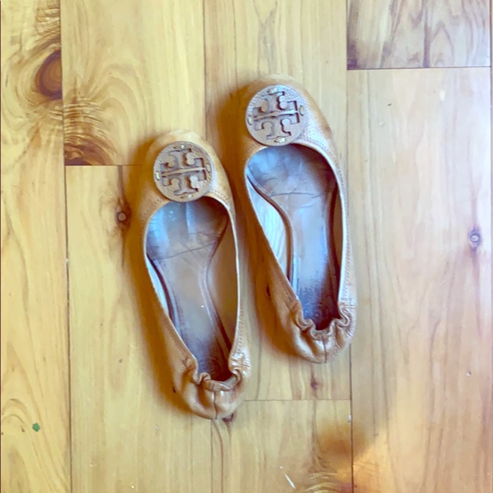 Tory Burch Tan flats, size 9